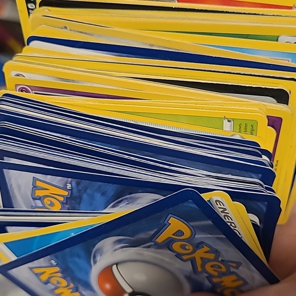 Pokemon Cards set of 100 + Ultra Rares - Picture 4 of 4